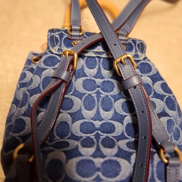 Coach Riya Backpack 21 in Signature Denim - Picture 14 of 15